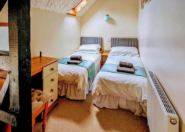 May Cottage * Hackness