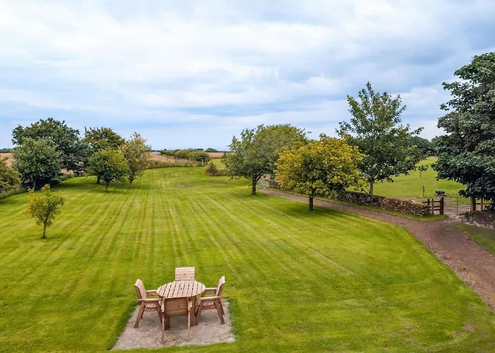 May Cottage * Hackness